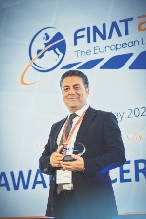 1749634462_elf-25-34.jpg